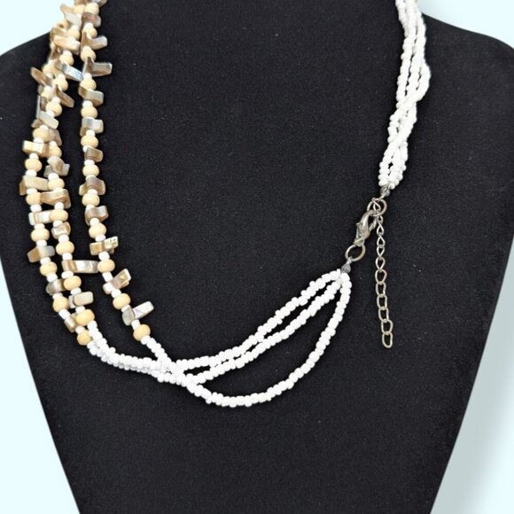 Vintage 3-Strand MOP & Wood Bead Necklace - Picture 4 of 5